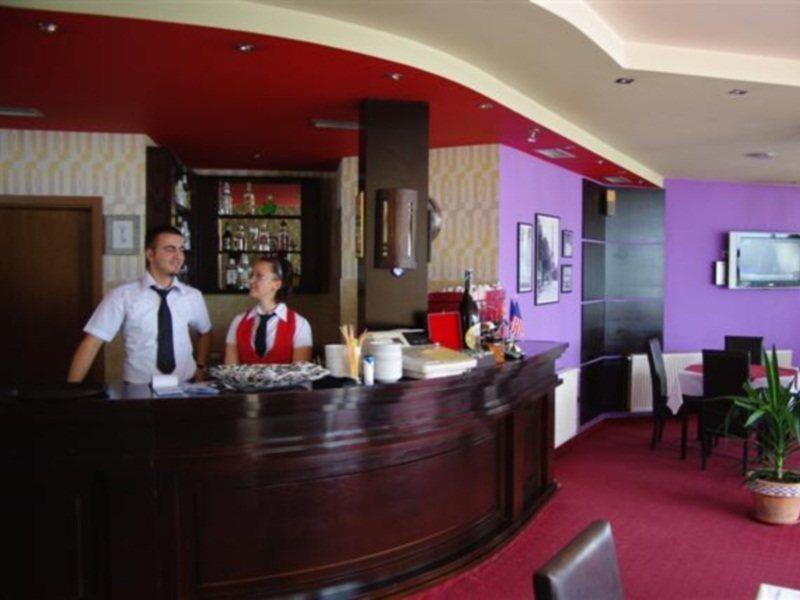 Hotel Adria Priština Exteriér fotografie