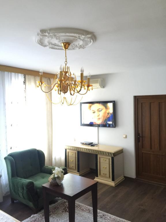 Hotel Adria Priština Exteriér fotografie