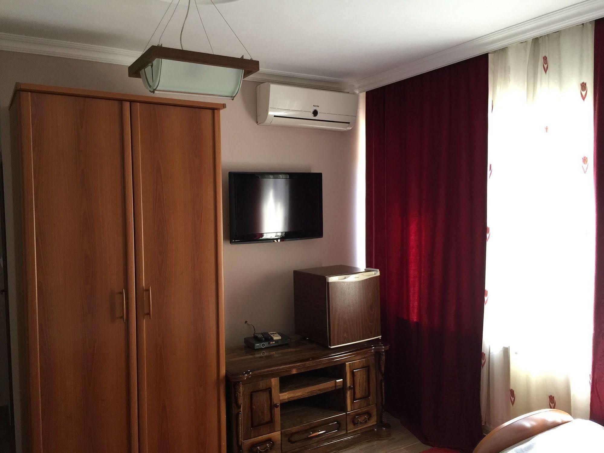Hotel Adria Priština Exteriér fotografie